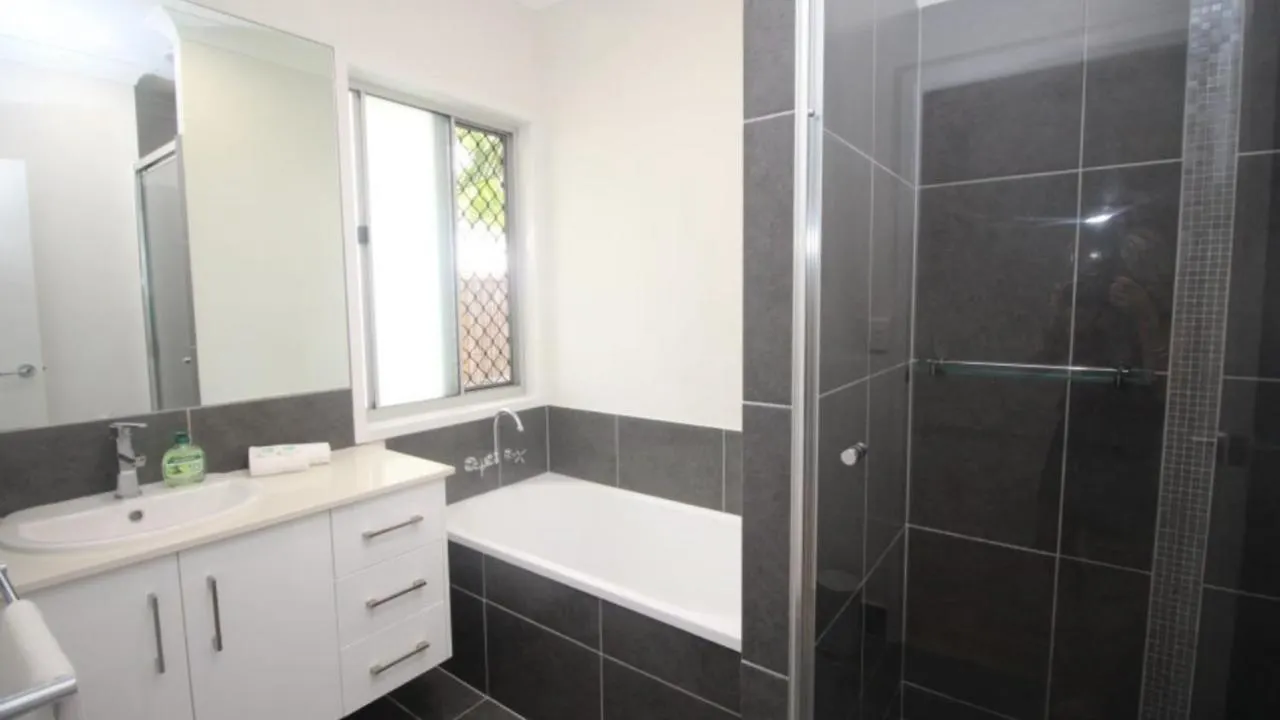 Le Belle Aimante, Magnetic Island Villa Horseshoe Bay